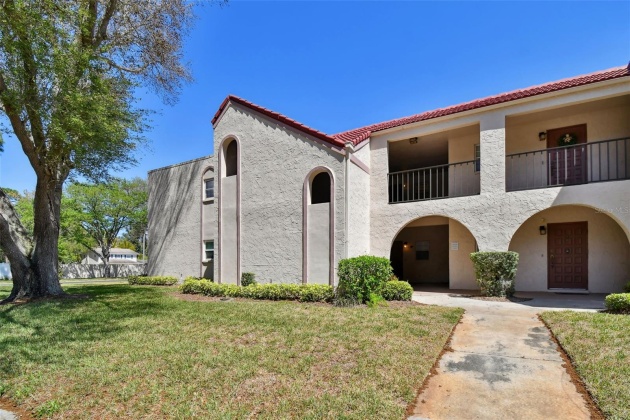 9700 STARKEY ROAD, SEMINOLE, Florida 33777, 1 Bedroom Bedrooms, ,1 BathroomBathrooms,Residential,For Sale,STARKEY,MFRU8233780