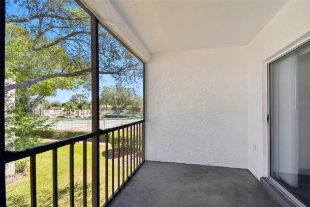 9700 STARKEY ROAD, SEMINOLE, Florida 33777, 1 Bedroom Bedrooms, ,1 BathroomBathrooms,Residential,For Sale,STARKEY,MFRU8233780