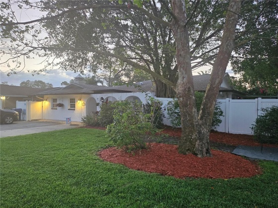 2100 MCMULLEN ROAD, LARGO, Florida 33771, 4 Bedrooms Bedrooms, ,3 BathroomsBathrooms,Residential,For Sale,MCMULLEN,MFRU8235852