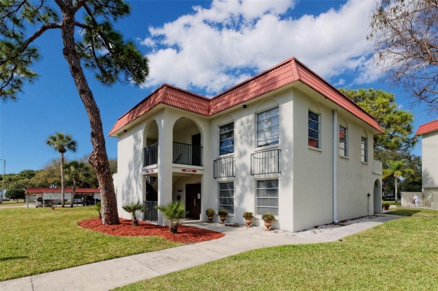 2700 BAYSHORE BOULEVARD, DUNEDIN, Florida 34698, 2 Bedrooms Bedrooms, ,1 BathroomBathrooms,Residential,For Sale,BAYSHORE,MFRU8235131