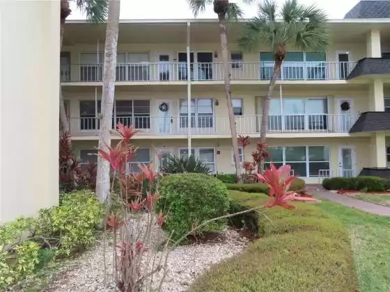 4780 COVE CIRCLE CIRCLE, ST PETERSBURG, Florida 33708, 1 Bedroom Bedrooms, ,1 BathroomBathrooms,Residential,For Sale,COVE CIRCLE,MFRU8235917