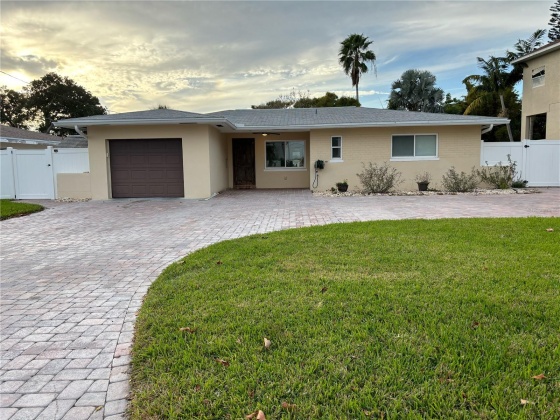 593 39TH AVENUE, ST PETE BEACH, Florida 33706, 2 Bedrooms Bedrooms, ,1 BathroomBathrooms,Residential,For Sale,39TH,MFRU8219306