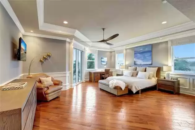 231 MIDWAY ISLAND, CLEARWATER BEACH, Florida 33767, 4 Bedrooms Bedrooms, ,3 BathroomsBathrooms,Residential,For Sale,MIDWAY,MFRU8227340