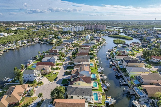 6311 BAYSIDE DRIVE, NEW PORT RICHEY, Florida 34652, 5 Bedrooms Bedrooms, ,3 BathroomsBathrooms,Residential,For Sale,BAYSIDE,MFRU8221019