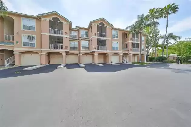 1215 BAY CLUB CIRCLE, TAMPA, Florida 33607, 1 Bedroom Bedrooms, ,1 BathroomBathrooms,Residential,For Sale,BAY CLUB,MFRT3514217