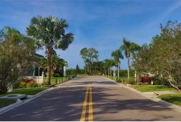8829 BAY POINTE DRIVE, TAMPA, Florida 33615, 2 Bedrooms Bedrooms, ,2 BathroomsBathrooms,Residential,For Sale,BAY POINTE,MFRT3514564