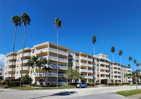 1200 SHORE DRIVE, ST PETERSBURG, Florida 33701, 1 Bedroom Bedrooms, ,1 BathroomBathrooms,Residential,For Sale,SHORE,MFRU8222781