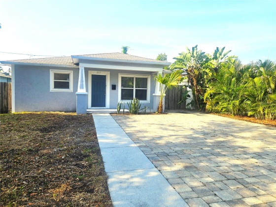 2837 EMERSON AVENUE, ST PETERSBURG, Florida 33712, 3 Bedrooms Bedrooms, ,2 BathroomsBathrooms,Residential,For Sale,EMERSON,MFRU8236605