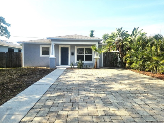 2837 EMERSON AVENUE, ST PETERSBURG, Florida 33712, 3 Bedrooms Bedrooms, ,2 BathroomsBathrooms,Residential,For Sale,EMERSON,MFRU8236605