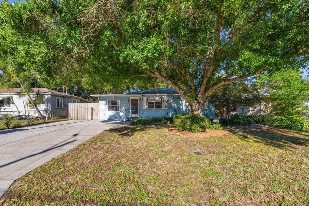 5112 20TH STREET, ST PETERSBURG, Florida 33714, 2 Bedrooms Bedrooms, ,1 BathroomBathrooms,Residential,For Sale,20TH,MFRU8236834