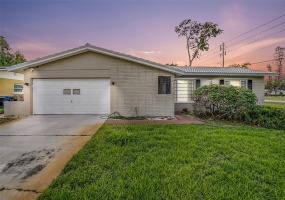 6201 19TH STREET, ST PETERSBURG, Florida 33712, 3 Bedrooms Bedrooms, ,2 BathroomsBathrooms,Residential,For Sale,19TH,MFRU8223677