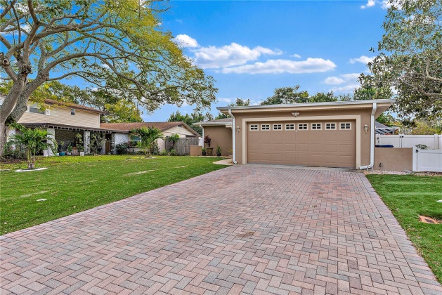 10450 KUMQUAT LANE, SEMINOLE, Florida 33772, 3 Bedrooms Bedrooms, ,2 BathroomsBathrooms,Residential,For Sale,KUMQUAT,MFRU8218293