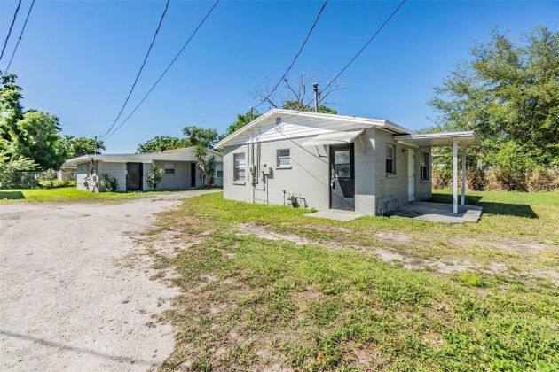 809 WARREN STREET, PLANT CITY, Florida 33563, 9 Bedrooms Bedrooms, ,4 BathroomsBathrooms,Residential,For Sale,WARREN,MFRT3513575