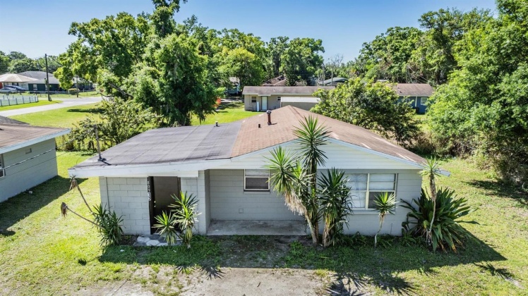 809 WARREN STREET, PLANT CITY, Florida 33563, 9 Bedrooms Bedrooms, ,4 BathroomsBathrooms,Residential,For Sale,WARREN,MFRT3513575