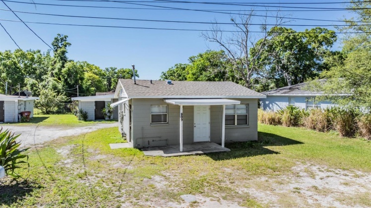 809 WARREN STREET, PLANT CITY, Florida 33563, 9 Bedrooms Bedrooms, ,4 BathroomsBathrooms,Residential,For Sale,WARREN,MFRT3513575