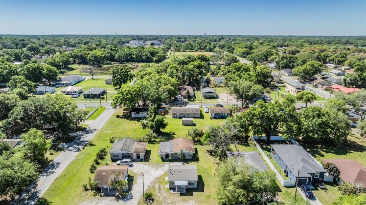 809 WARREN STREET, PLANT CITY, Florida 33563, 9 Bedrooms Bedrooms, ,4 BathroomsBathrooms,Residential,For Sale,WARREN,MFRT3513575