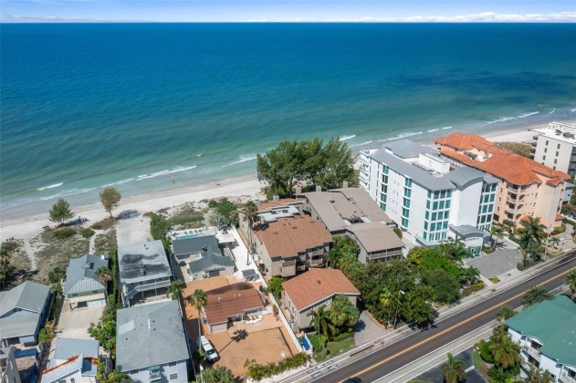 19810 GULF BOULEVARD, INDIAN SHORES, Florida 33785, 1 Bedroom Bedrooms, ,2 BathroomsBathrooms,Residential,For Sale,GULF,MFRU8215596