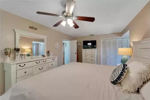 4710 SHALE PLACE, TAMPA, Florida 33615, 4 Bedrooms Bedrooms, ,2 BathroomsBathrooms,Residential,For Sale,SHALE,MFRT3499274