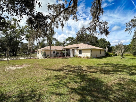 11735 LAKEWOOD DRIVE, HUDSON, Florida 34669, 4 Bedrooms Bedrooms, ,3 BathroomsBathrooms,Residential,For Sale,LAKEWOOD,MFRW7858518