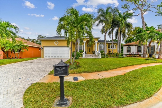 5930 30TH COURT, ST PETERSBURG, Florida 33712, 4 Bedrooms Bedrooms, ,2 BathroomsBathrooms,Residential,For Sale,30TH,MFRU8215988