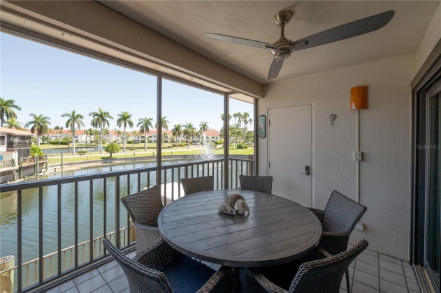 6294 BAHIA DEL MAR CIRCLE, SAINT PETERSBURG, Florida 33715, 2 Bedrooms Bedrooms, ,2 BathroomsBathrooms,Residential,For Sale,BAHIA DEL MAR,MFRU8237885