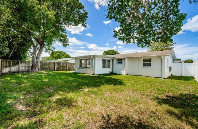 9240 LIDO LANE, PORT RICHEY, Florida 34668, 2 Bedrooms Bedrooms, ,1 BathroomBathrooms,Residential,For Sale,LIDO,MFRT3475466