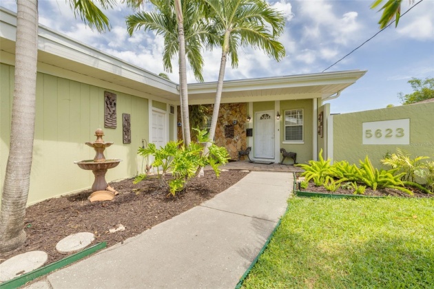 5623 BAYOU GRANDE BOULEVARD, SAINT PETERSBURG, Florida 33703, 3 Bedrooms Bedrooms, ,2 BathroomsBathrooms,Residential,For Sale,BAYOU GRANDE,MFRT3517358