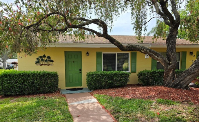 401 DORCHESTER PLACE, SUN CITY CENTER, Florida 33573, 2 Bedrooms Bedrooms, ,2 BathroomsBathrooms,Residential,For Sale,DORCHESTER,MFRT3517006