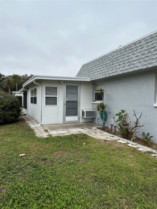 504 CARA COURT, LARGO, Florida 33771, 2 Bedrooms Bedrooms, ,2 BathroomsBathrooms,Residential,For Sale,CARA,MFRU8225620