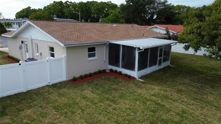 7665 92ND STREET, SEMINOLE, Florida 33777, 3 Bedrooms Bedrooms, ,2 BathroomsBathrooms,Residential,For Sale,92ND,MFRT3515656