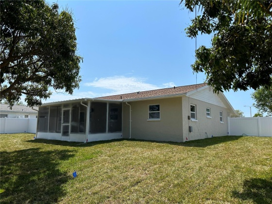 7665 92ND STREET, SEMINOLE, Florida 33777, 3 Bedrooms Bedrooms, ,2 BathroomsBathrooms,Residential,For Sale,92ND,MFRT3515656