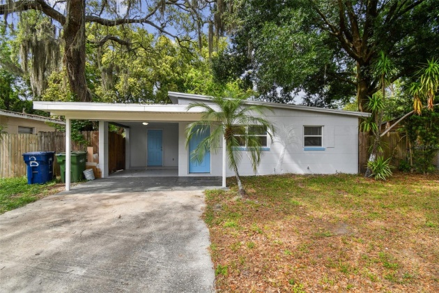 1106 SENECA AVENUE, TAMPA, Florida 33612, 2 Bedrooms Bedrooms, ,2 BathroomsBathrooms,Residential,For Sale,SENECA,MFRO6195240