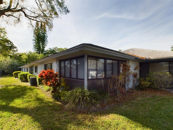 2717 COUNTRYSIDE BOULEVARD, CLEARWATER, Florida 33761, 2 Bedrooms Bedrooms, ,2 BathroomsBathrooms,Residential,For Sale,COUNTRYSIDE,MFRU8238361