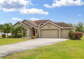 9535 SWIFT CREEK CIRCLE, DOVER, Florida 33527, 4 Bedrooms Bedrooms, ,3 BathroomsBathrooms,Residential,For Sale,SWIFT CREEK,MFRT3517584