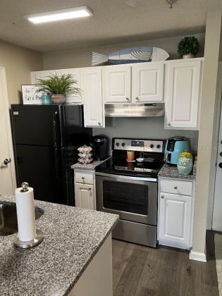 11901 4TH STREET, SAINT PETERSBURG, Florida 33716, 1 Bedroom Bedrooms, ,1 BathroomBathrooms,Residential,For Sale,4TH,MFRT3517691