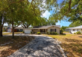 892 SEMINOLE BOULEVARD, TARPON SPRINGS, Florida 34689, 3 Bedrooms Bedrooms, ,2 BathroomsBathrooms,Residential,For Sale,SEMINOLE,MFRW7863786