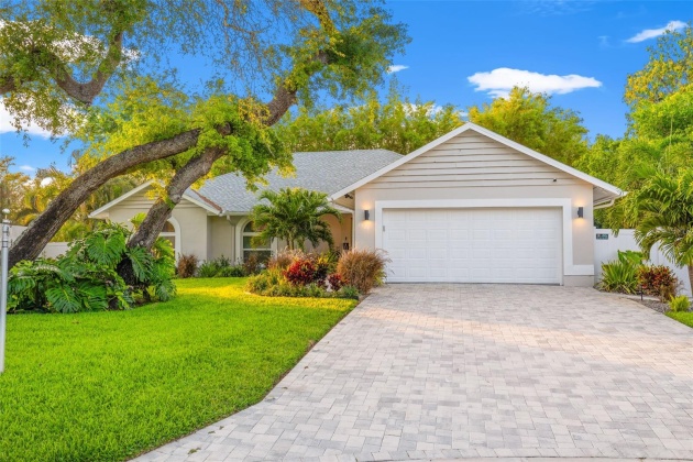 3924 39TH CIRCLE, SAINT PETERSBURG, Florida 33711, 3 Bedrooms Bedrooms, ,2 BathroomsBathrooms,Residential,For Sale,39TH,MFRU8238456