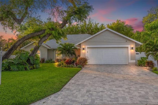 3924 39TH CIRCLE, SAINT PETERSBURG, Florida 33711, 3 Bedrooms Bedrooms, ,2 BathroomsBathrooms,Residential,For Sale,39TH,MFRU8238456