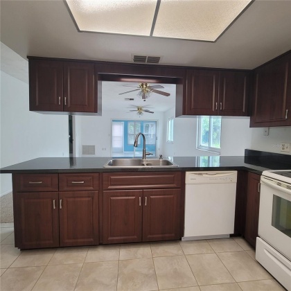 2160 CORBIN PLACE, PALM HARBOR, Florida 34683, 2 Bedrooms Bedrooms, ,2 BathroomsBathrooms,Residential,For Sale,CORBIN,MFRU8238207