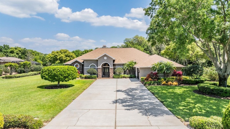 1348 OAK MEADOW POINT, NEW PORT RICHEY, Florida 34655, 4 Bedrooms Bedrooms, ,3 BathroomsBathrooms,Residential,For Sale,OAK MEADOW,MFRU8237963