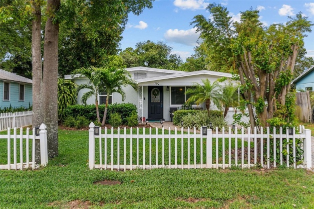 1759 11TH AVENUE, SAINT PETERSBURG, Florida 33713, 3 Bedrooms Bedrooms, ,2 BathroomsBathrooms,Residential,For Sale,11TH,MFRU8238061