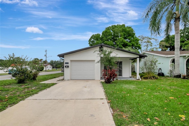 3639 13TH AVENUE, SAINT PETERSBURG, Florida 33713, 3 Bedrooms Bedrooms, ,2 BathroomsBathrooms,Residential,For Sale,13TH,MFRT3518588