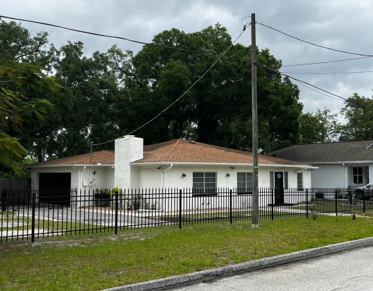 1802 KNOLLWOOD STREET, TAMPA, Florida 33610, 3 Bedrooms Bedrooms, ,3 BathroomsBathrooms,Residential,For Sale,KNOLLWOOD,MFRO6145332