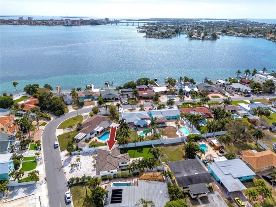 987 BOCA CIEGA ISLE DRIVE, ST PETE BEACH, Florida 33706, 2 Bedrooms Bedrooms, ,2 BathroomsBathrooms,Residential,For Sale,BOCA CIEGA ISLE,MFRU8228060