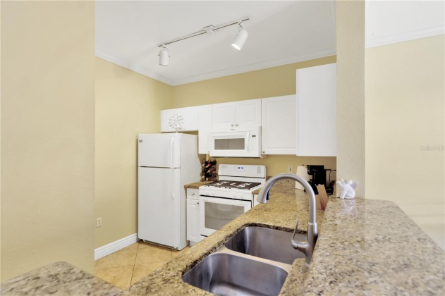 2705 VIA MURANO, CLEARWATER, Florida 33764, 1 Bedroom Bedrooms, ,1 BathroomBathrooms,Residential,For Sale,VIA MURANO,MFRT3518456