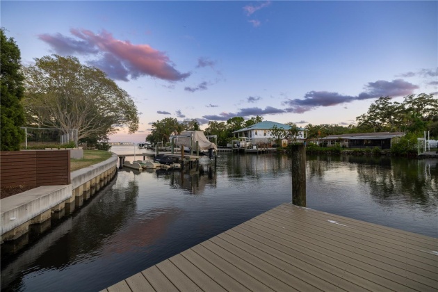 4701 PARADISE WAY, SAINT PETERSBURG, Florida 33705, 3 Bedrooms Bedrooms, ,3 BathroomsBathrooms,Residential,For Sale,PARADISE,MFRU8238391