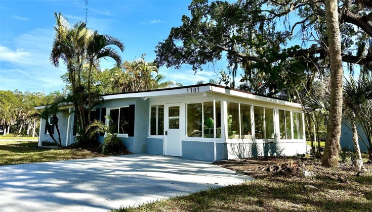 1101 CANAL STREET, RUSKIN, Florida 33570, 2 Bedrooms Bedrooms, ,2 BathroomsBathrooms,Residential,For Sale,CANAL,MFRT3518202