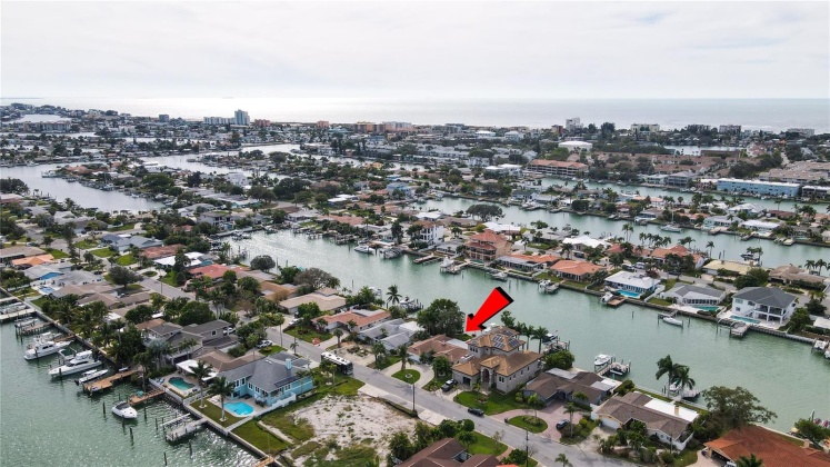 12450 6TH STREET, TREASURE ISLAND, Florida 33706, 3 Bedrooms Bedrooms, ,2 BathroomsBathrooms,Residential,For Sale,6TH,MFRU8238671