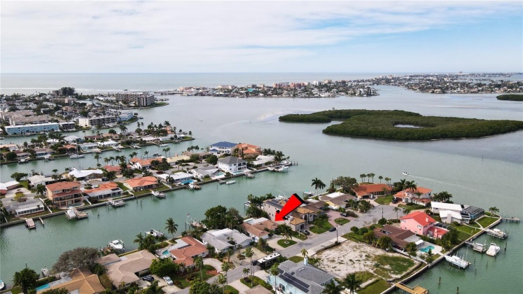 12450 6TH STREET, TREASURE ISLAND, Florida 33706, 3 Bedrooms Bedrooms, ,2 BathroomsBathrooms,Residential,For Sale,6TH,MFRU8238671