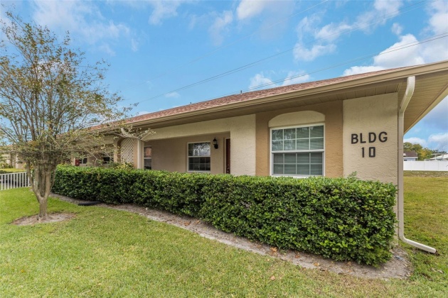 2460 NORTHSIDE DRIVE, CLEARWATER, Florida 33761, 2 Bedrooms Bedrooms, ,2 BathroomsBathrooms,Residential,For Sale,NORTHSIDE,MFRU8221289